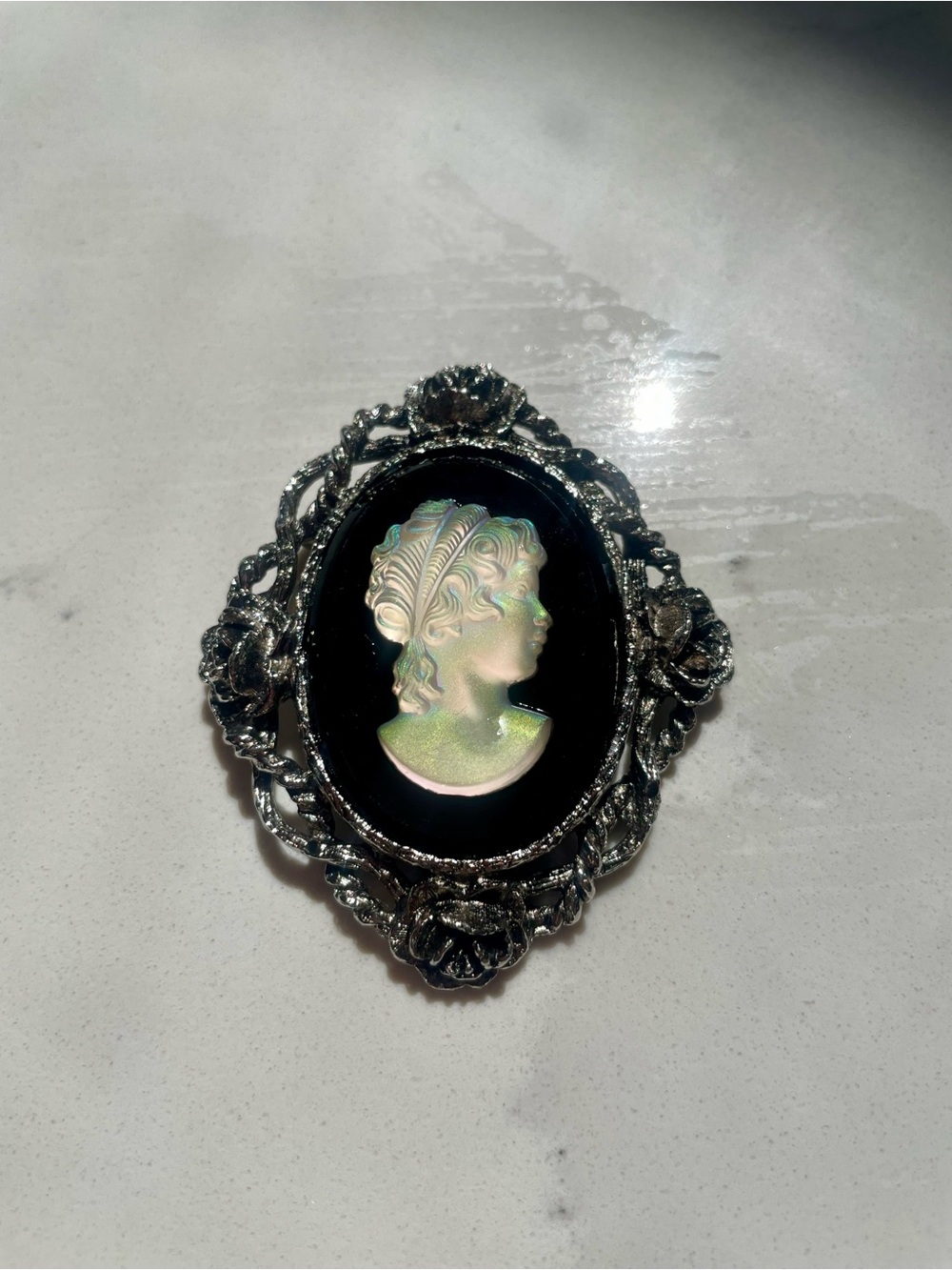 Vintage Cameo Brooch